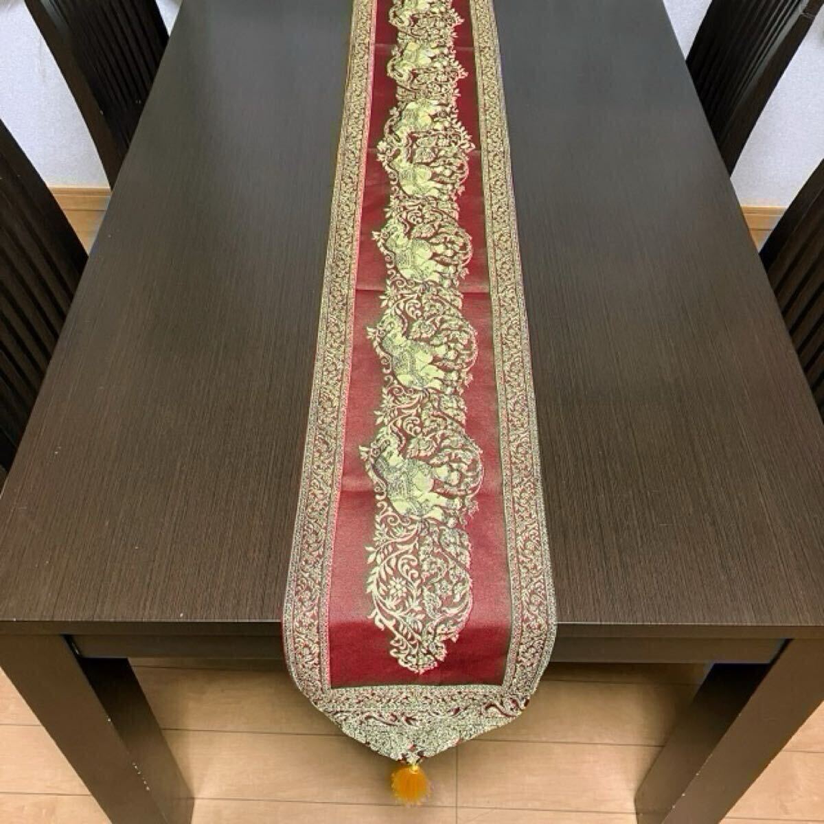 ★タイシルク アジアン象柄 テーブルランナー・ベッドランナー(海老茶色)★_画像2