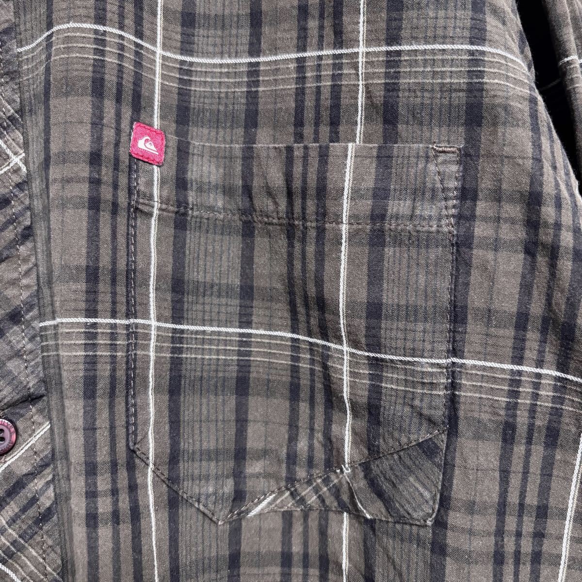 Quick silver クイックシルバー 長袖シャツ レギュラーカラー チェックシャツ ロゴ刺繍 サイズXL ブラウン 茶色 メンズ トップス（42）_画像6