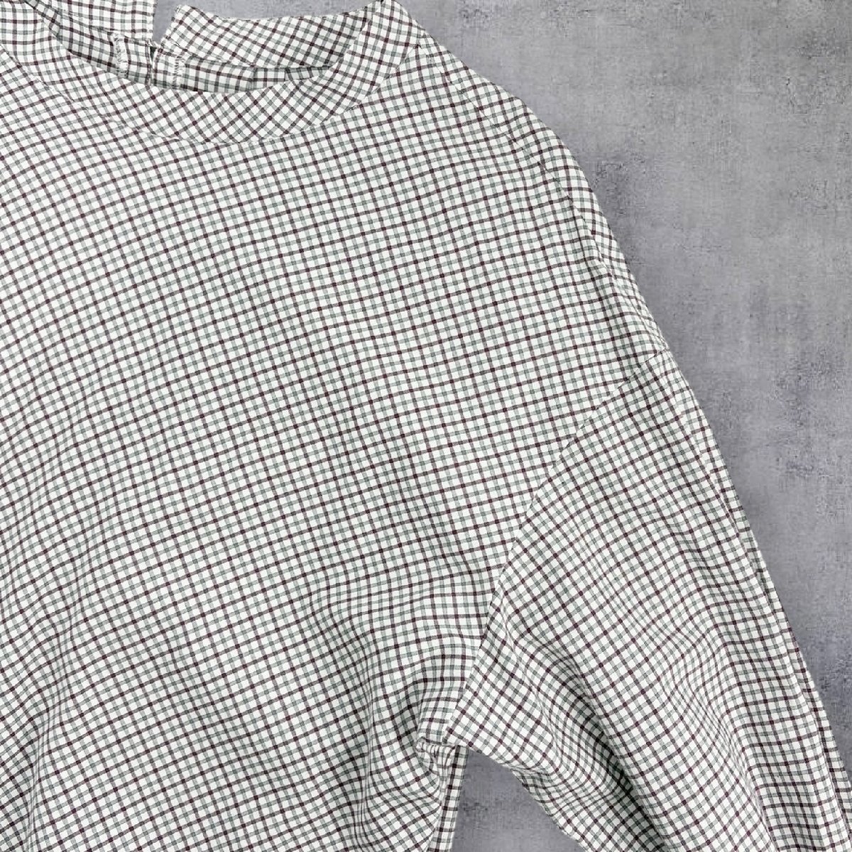 Leilian レリアン 長袖 チェック柄 アシメ スタンドカラー タック プルオーバー ブラウス トップス 薄手 13+ LL相当 白×紫×グレー 日本製_画像4