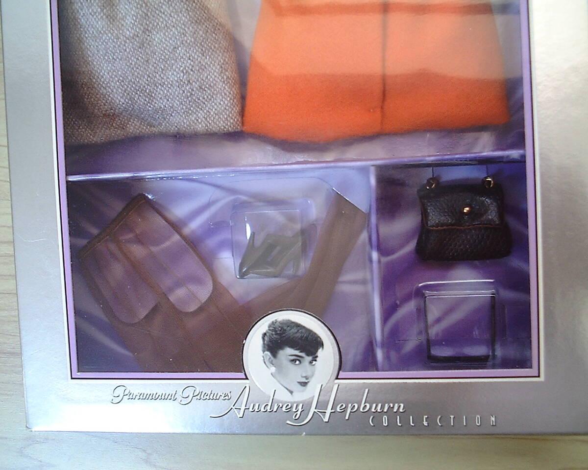 MATTEL*バービー*Classic Edition*オードリー ヘップバーンコレクション*ティファニーで朝食を◇◆＊The Cat Mask Outfit＊◆◇着替服*新品_画像8