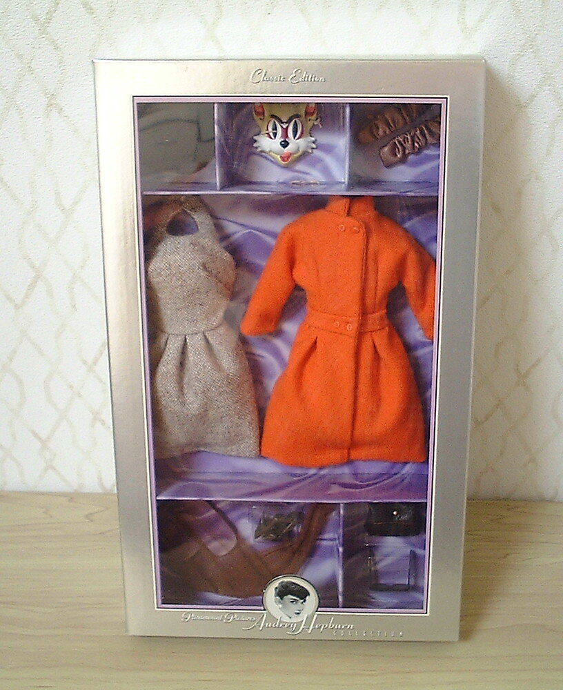 MATTEL*バービー*Classic Edition*オードリー ヘップバーンコレクション*ティファニーで朝食を◇◆＊The Cat Mask Outfit＊◆◇着替服*新品_画像1