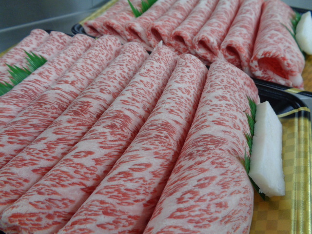 ふらの和牛Ａ５牝　超特サーロイン（すき焼き）　１ｋｇ　（101）_画像6