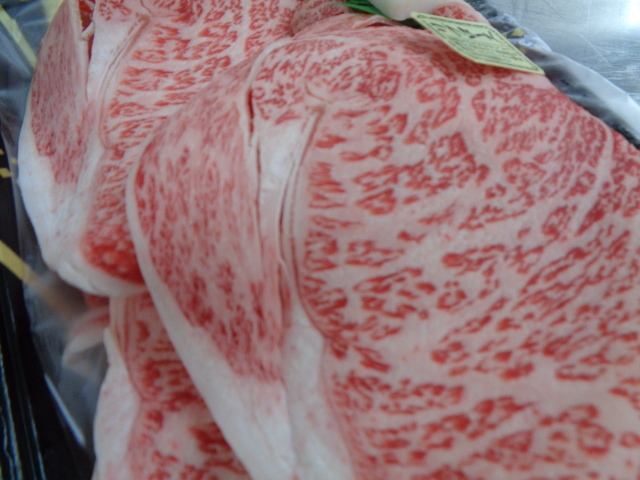 ふらのA5牝 超特リブ&サーロインすき焼き 1,5kg (106) _画像5