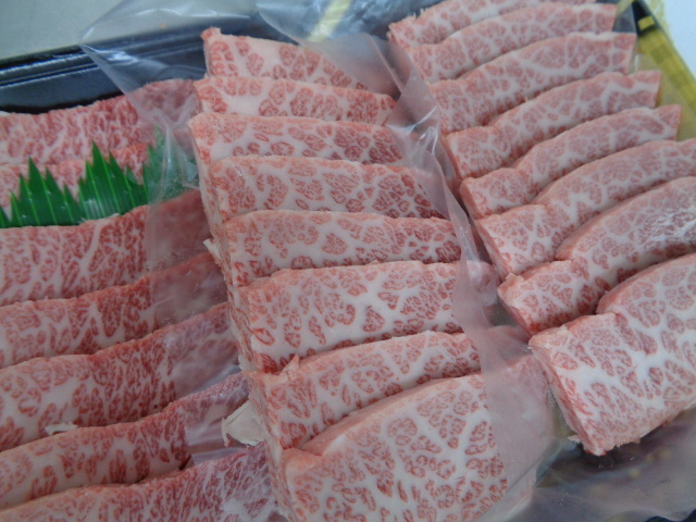 ふらの和牛A5牝 超特友バラの特上カルビ 1,5kg (86)_画像3