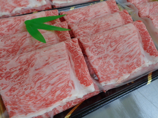 近江牛A５牝　超特外モモ（霜降りしゃぶ）　２ｋｇ　（6）_画像7