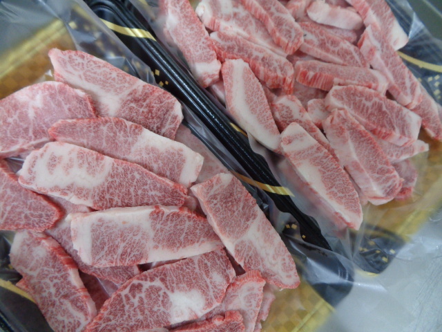 近江牛A５牝　超特友バラのとろカルビ　３ｋｇ　（16）_画像2