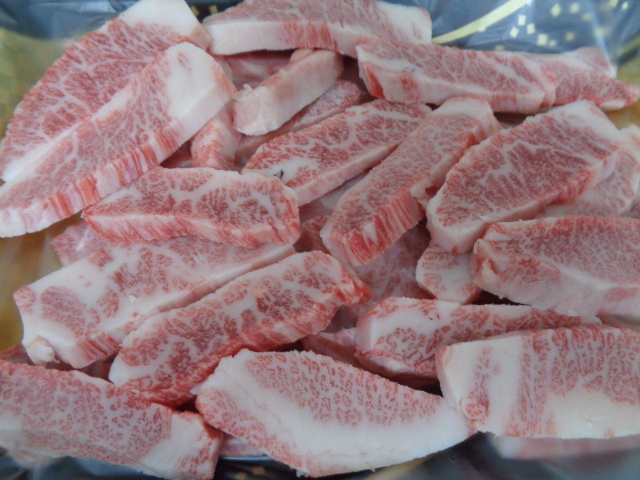 近江牛A５牝　超特友バラのとろカルビ　３ｋｇ　（16）_画像8