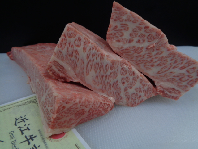 近江牛A5牝 超特頭バラ(特上カルビ) 1,56kg _画像2