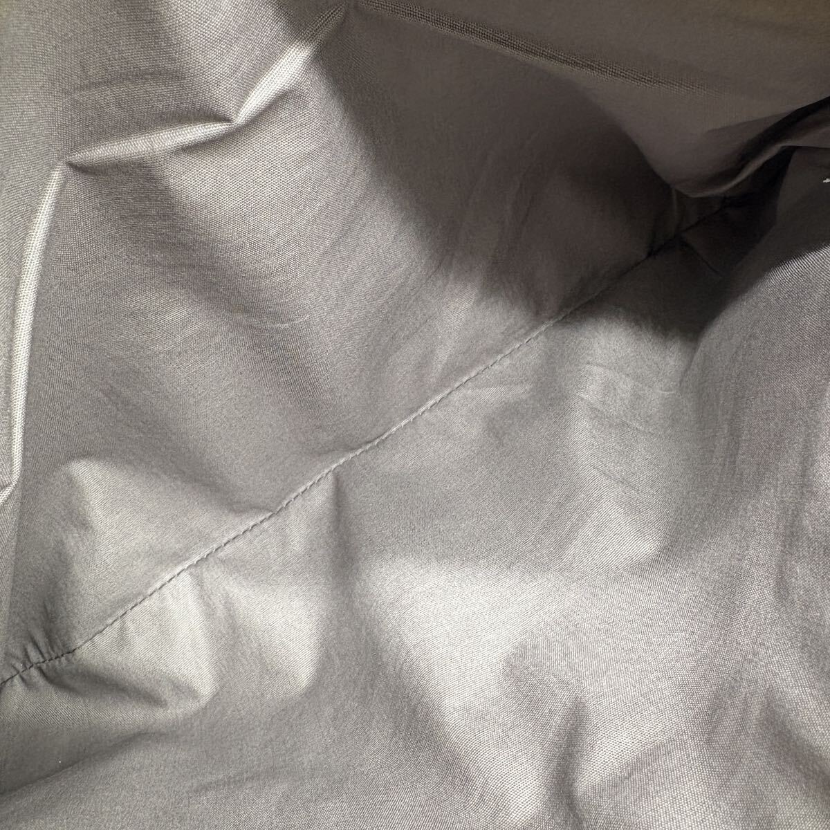 1 иен BOTTEGA VENETA Bottega Veneta портфель портфель сетка кожа темно-синий A4 место хранения возможность