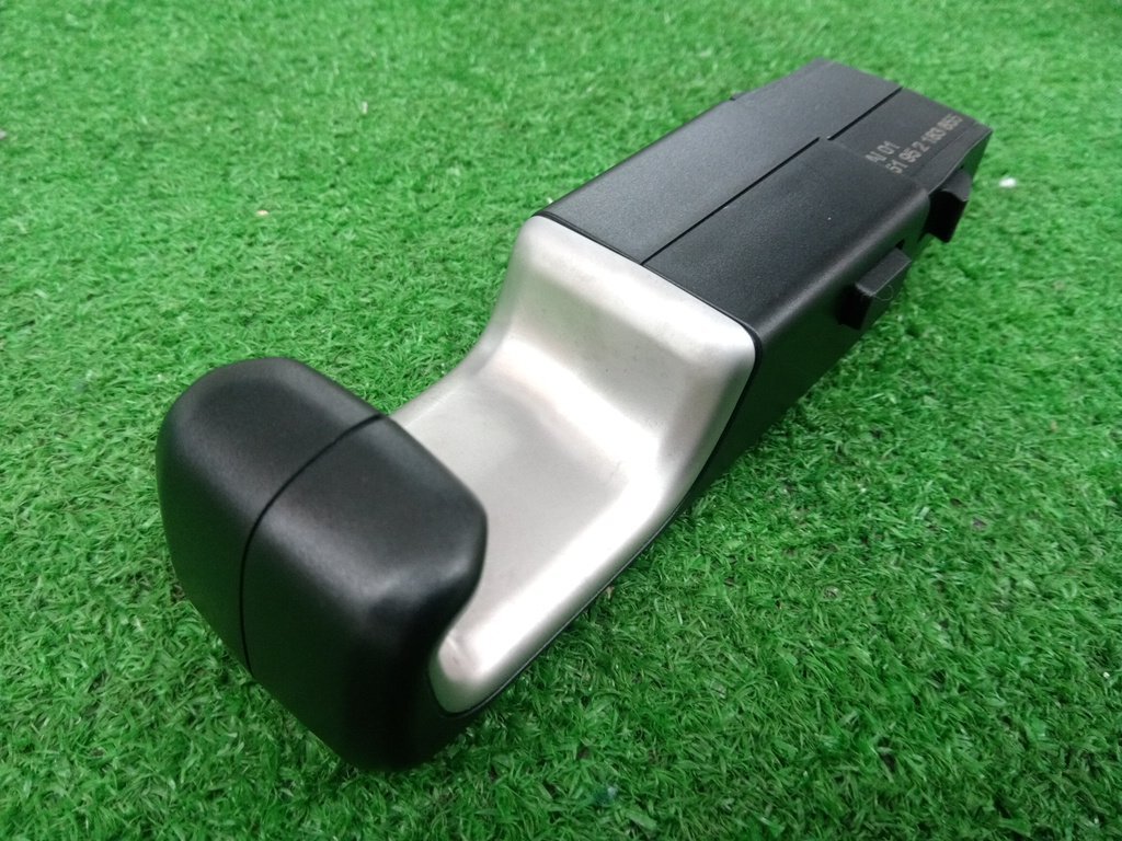 ★中古品★BMW 純正 ユニバーサルフック 51 95 2 183 855【他商品と同梱歓迎】_画像1