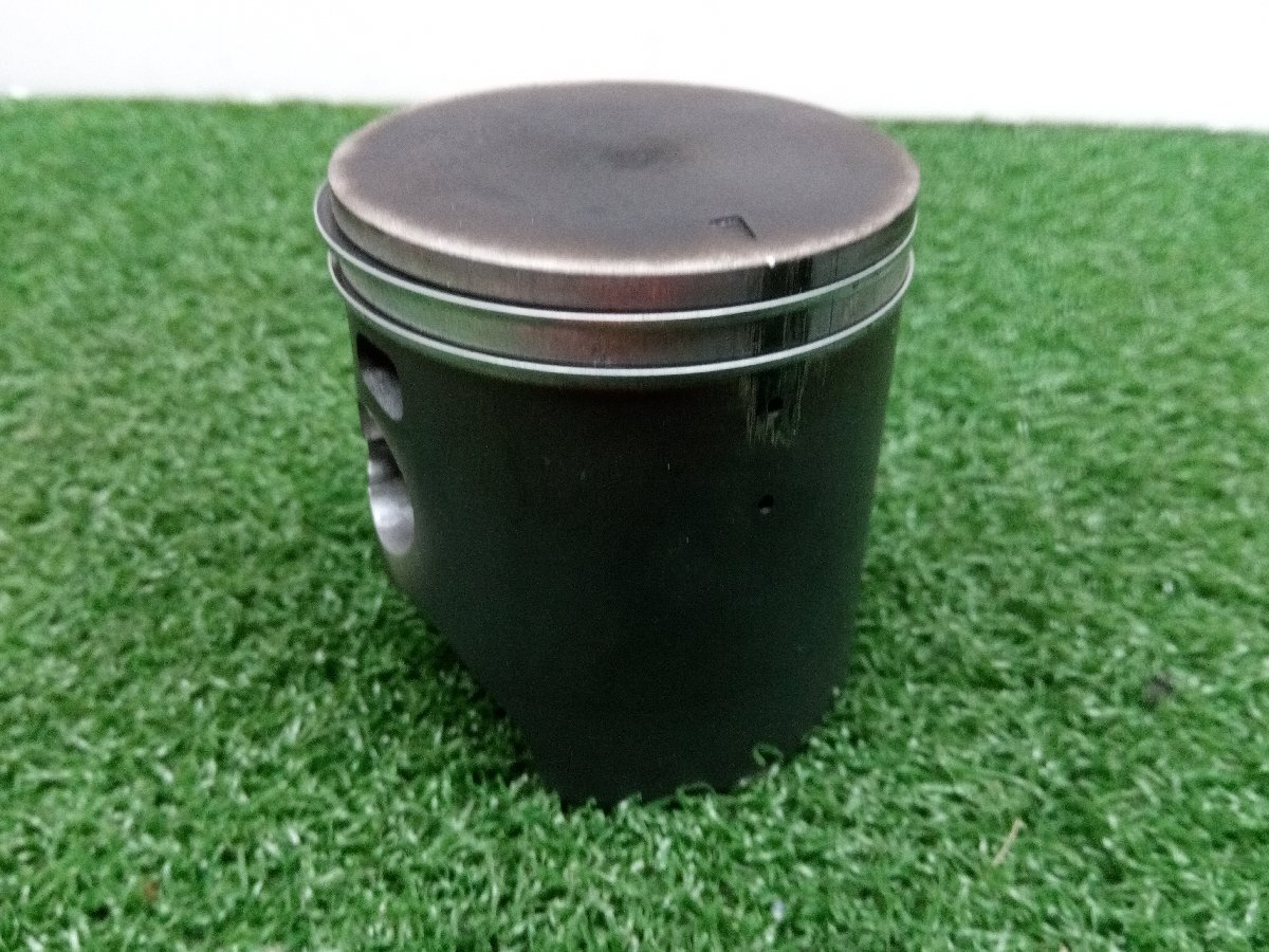 ★中古品★SUZUKI RGV250γ ガンマ VJ22A スズキ 純正 ピストン 12110-22D61-0F0【他商品と同梱歓迎】_画像4