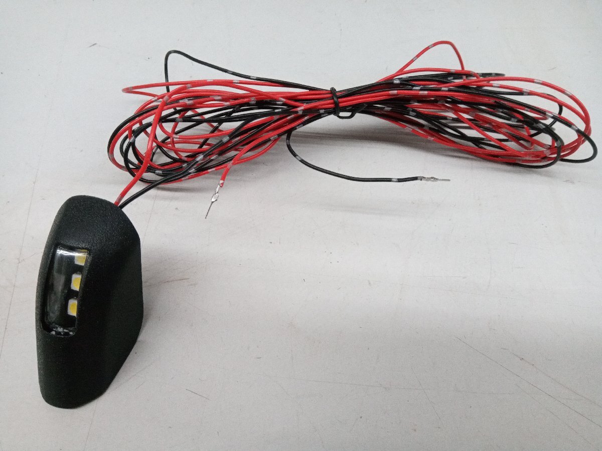 ★中古品★ノアヴォクシー90系用 二列目 カーテシランプ to-novo07-li0801【他商品と同梱歓迎】_画像4