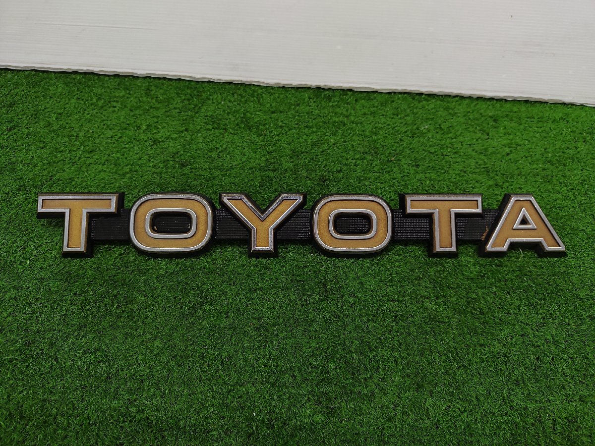 ★中古品★TOYOTA トヨタ ランドクルーザー 40 FJ40 純正 グリルエンブレム フロントエンブレム 715578-0000-1【他商品と同梱歓迎】_画像1