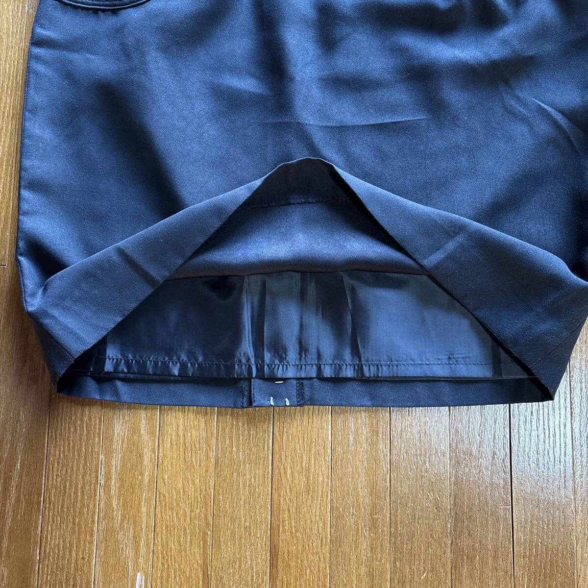 未使用タグ付き　ADONETTI 膝丈タイトスカート Ｗ74〜79cm ブラック　日本製_画像5