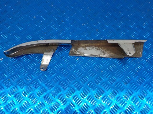 KN●○ヤマハ　XJ400スペシャル　純正チェーンカバー　7-11/19（こ）_画像3