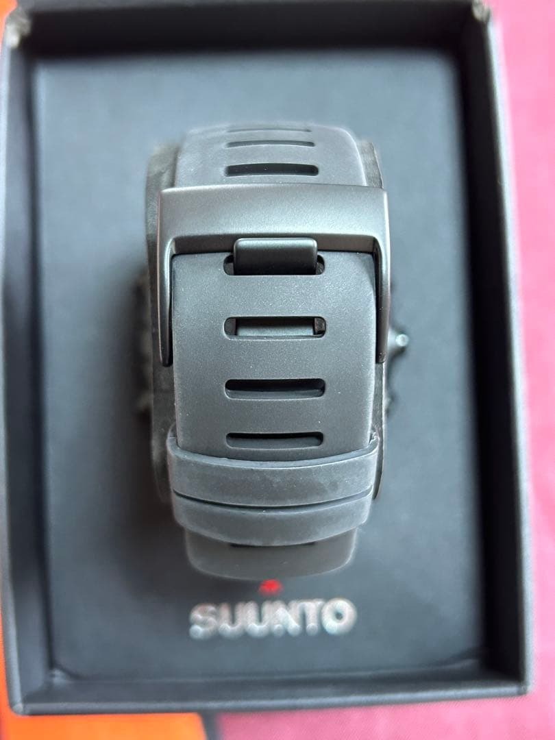 【未使用】SUUNTO CORE ALL BLACK 映画イコライザー 【電池交換必要】腕時計_画像8