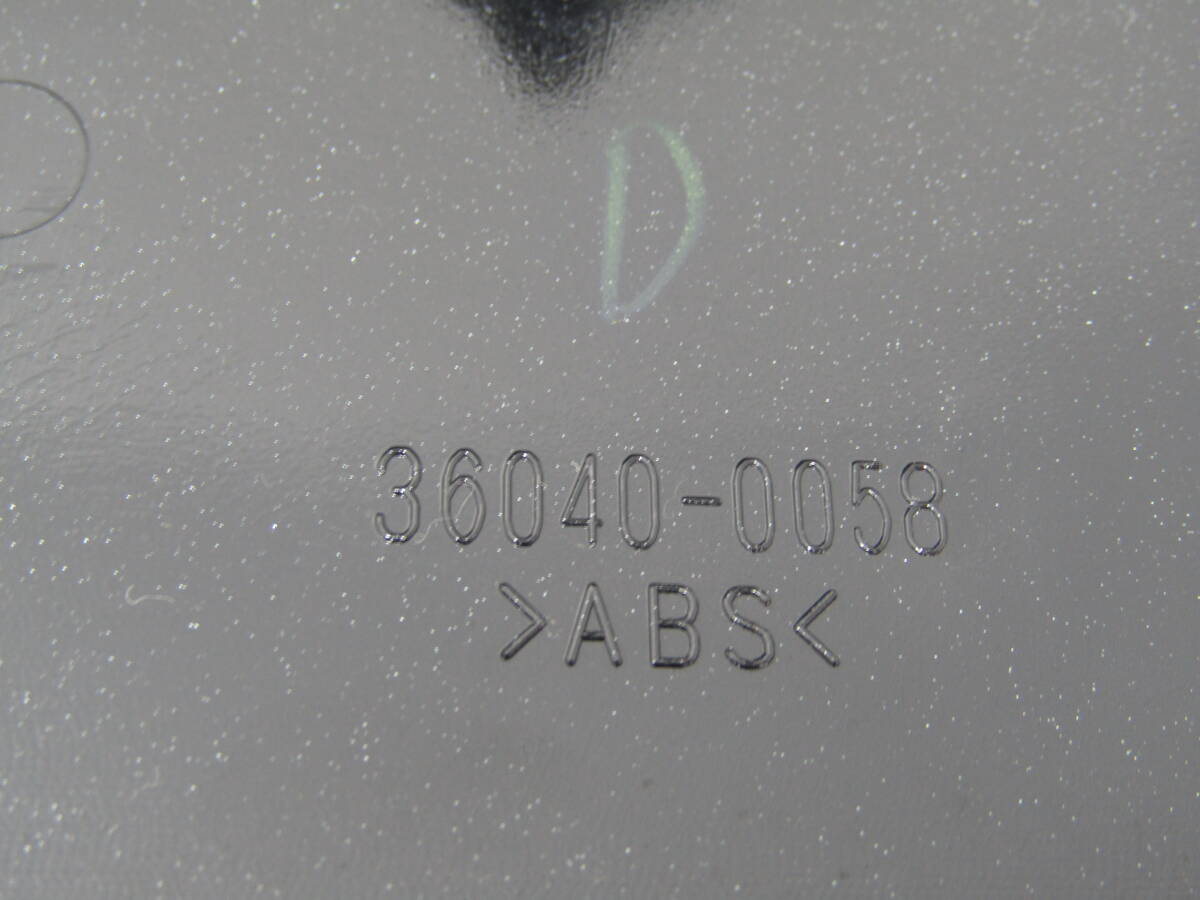 ●●●美品!ZX14R .ZX-14R カワサキ純正品テールカウルセンター!_画像7