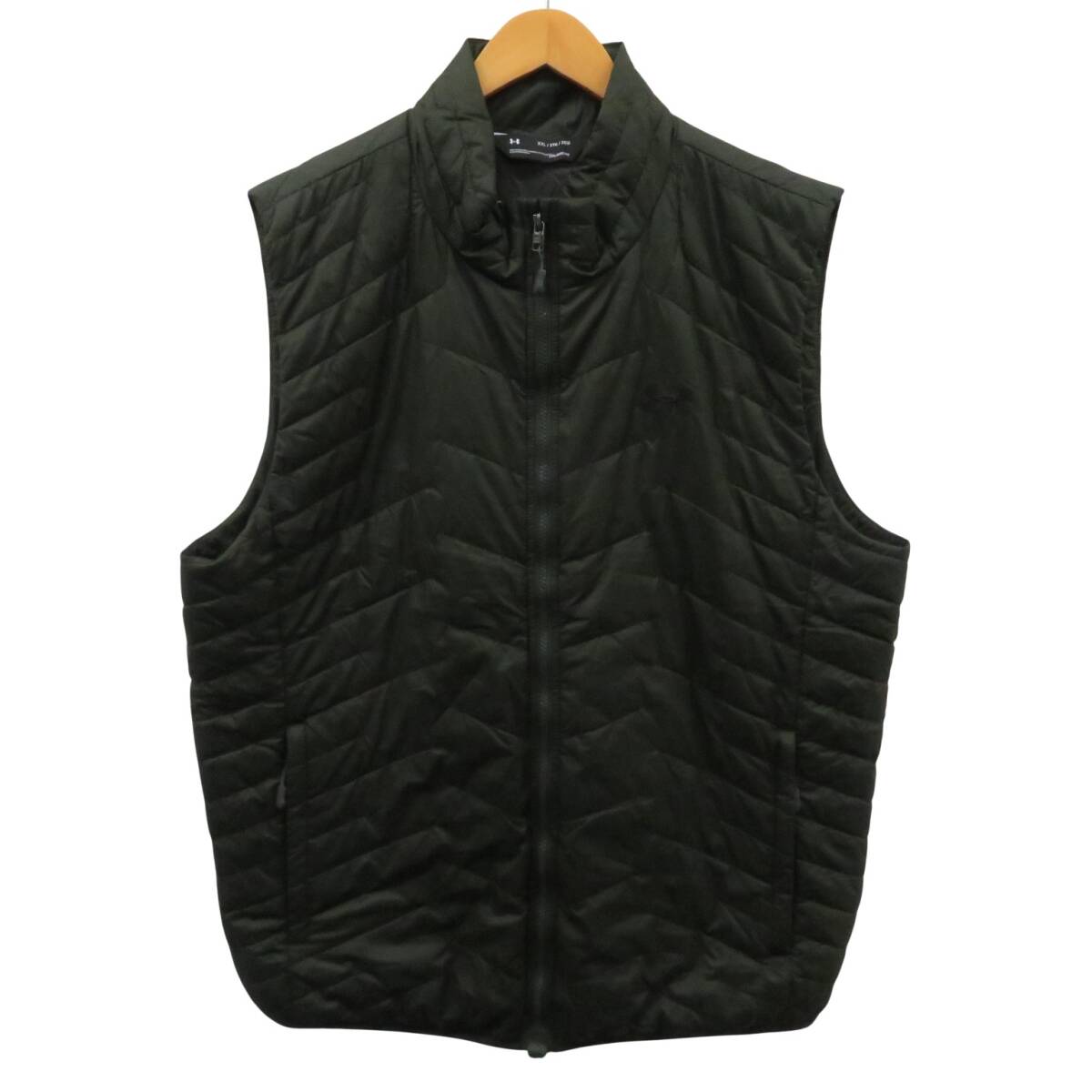 【大きいサイズ】1,000円～ UNDER ARMOUR アンダーアーマー 薄手 中綿ベスト カーキ系 サイズXXL メンズ ゴルフウェア [M7273]_画像1