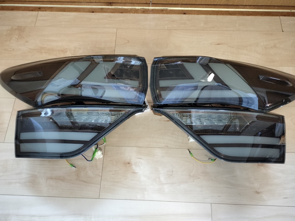 トヨタ　ハリアー　６０系　スモーク　テールランプ 　バレンティ _画像1