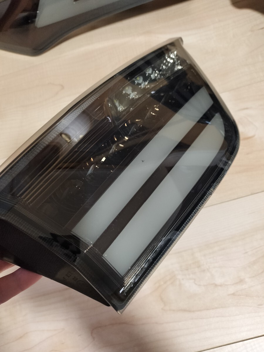 トヨタ　ハリアー　６０系　スモーク　テールランプ 　バレンティ _画像5