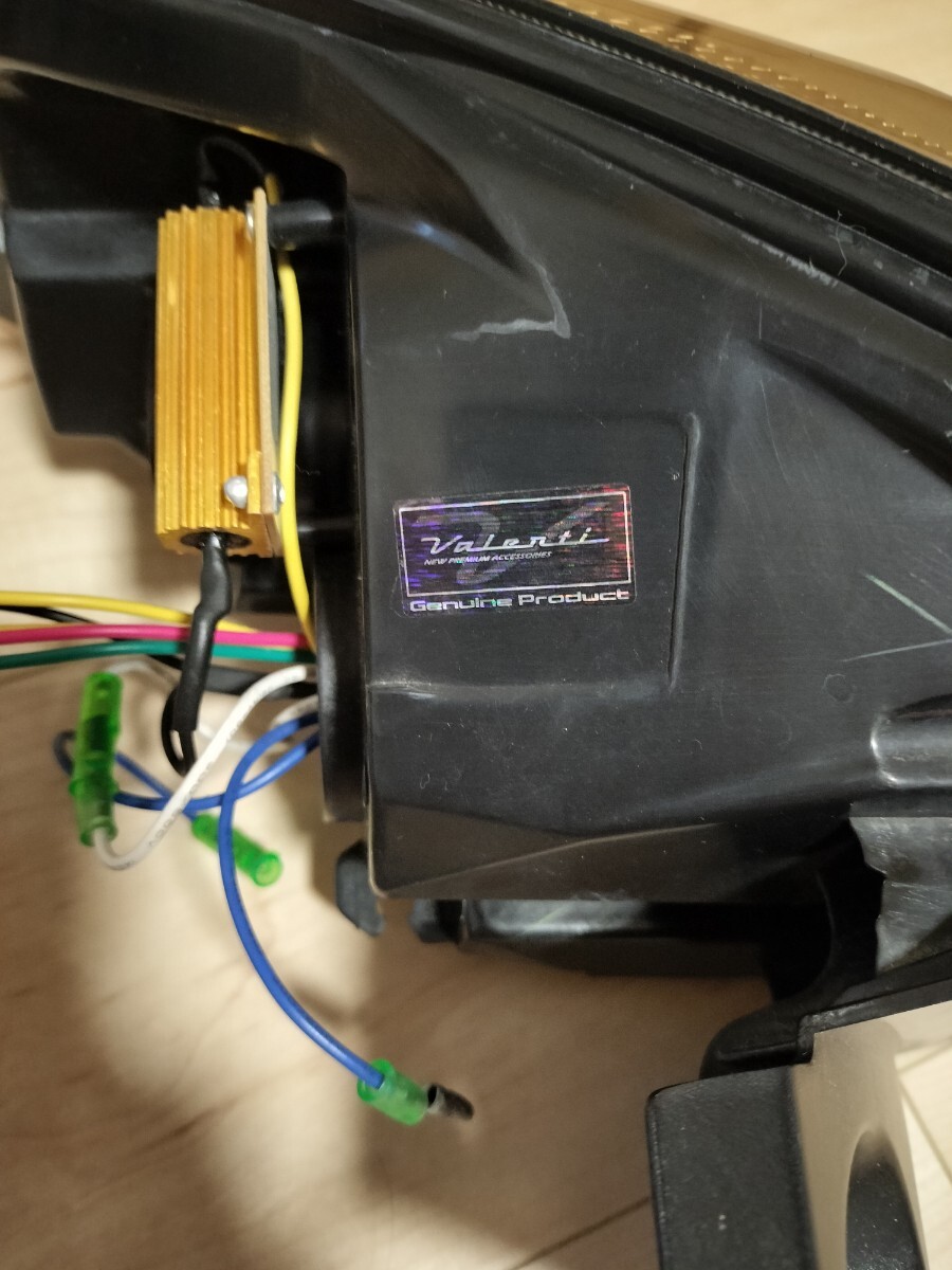 トヨタ　ハリアー　６０系　スモーク　テールランプ 　バレンティ _画像6