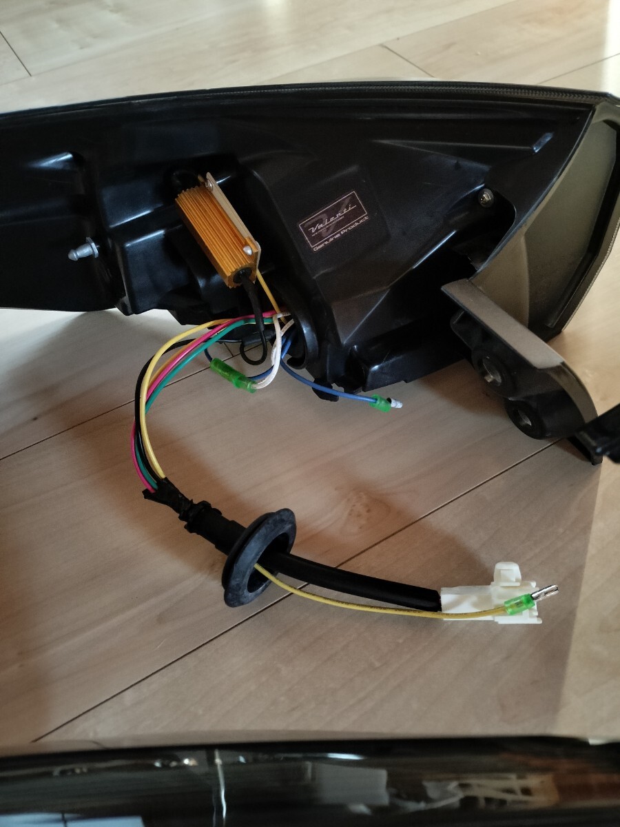 トヨタ　ハリアー　６０系　スモーク　テールランプ 　バレンティ _画像8