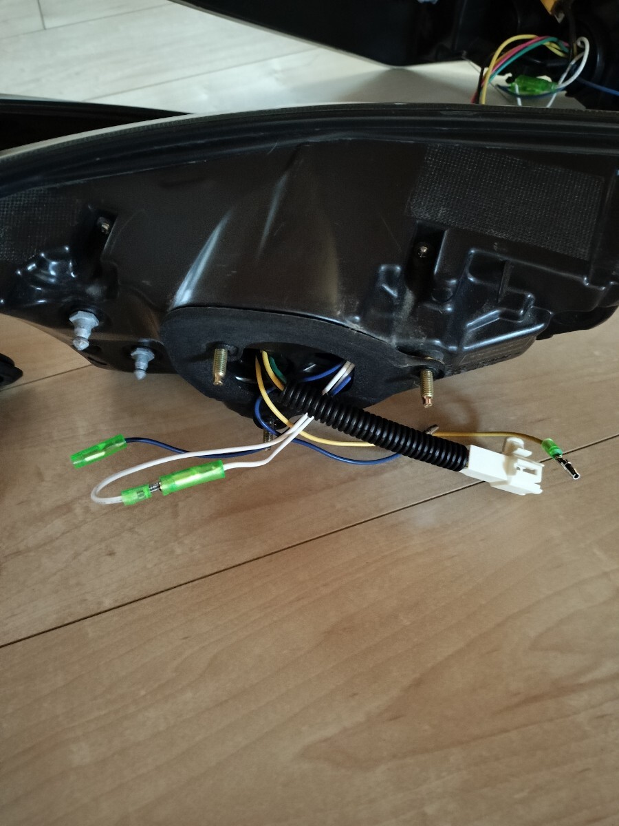 トヨタ　ハリアー　６０系　スモーク　テールランプ 　バレンティ _画像10