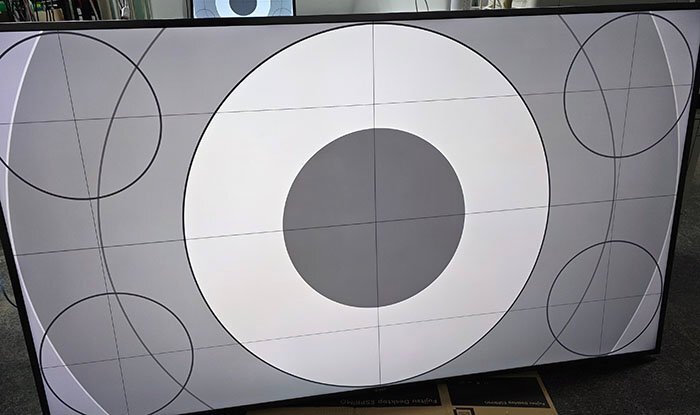 ■SONY BRAVIA FW-85BZ35F 4K85V型 業務用ディスプレイ 液晶モニター 3840x2160 AndroidTV HDMI*4 動作可 2018製 直接引き渡しのみ 1106-S_画像2