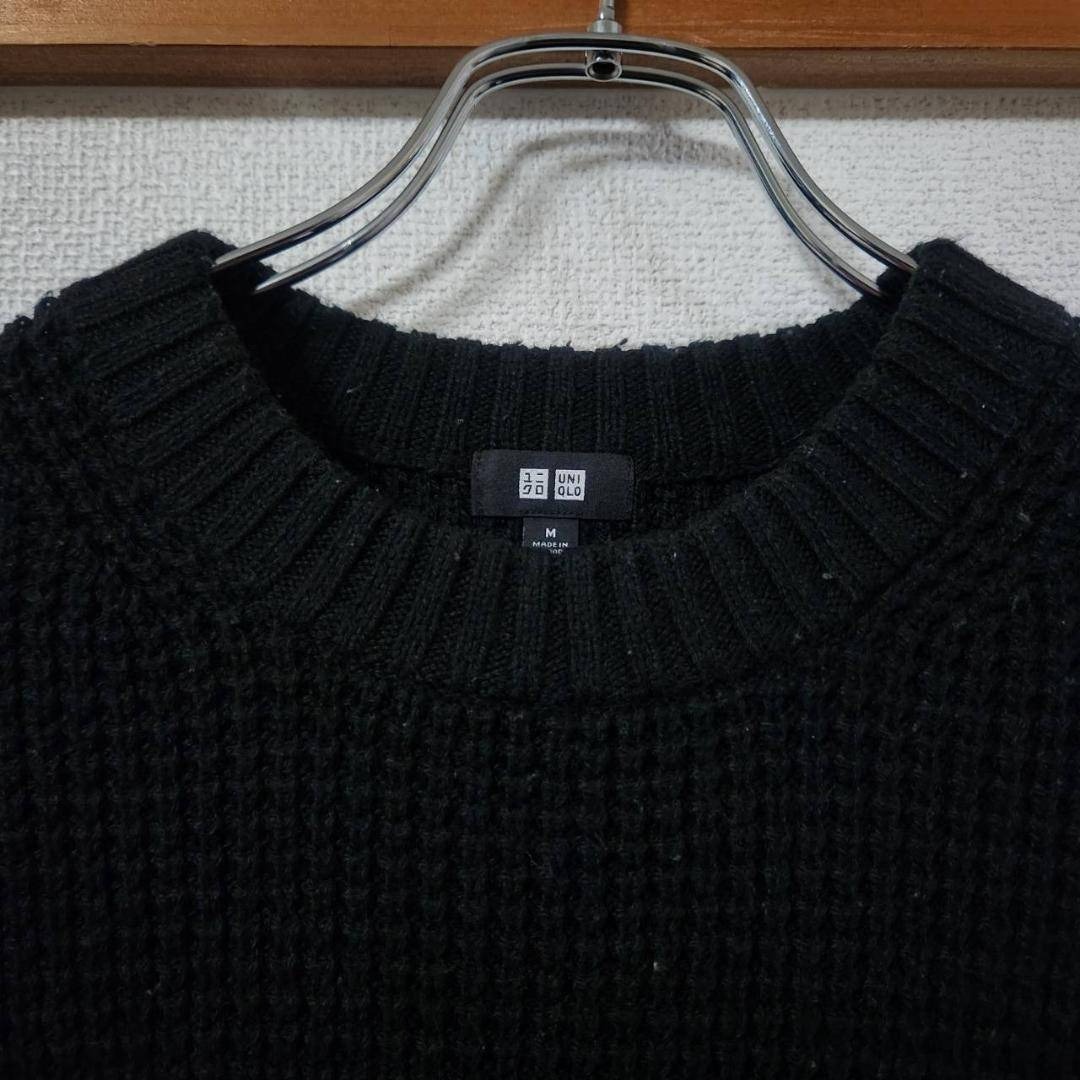 ユニクロ セーター ブラック クルーネック ニット M 編み地 重ね着 秋冬_画像4