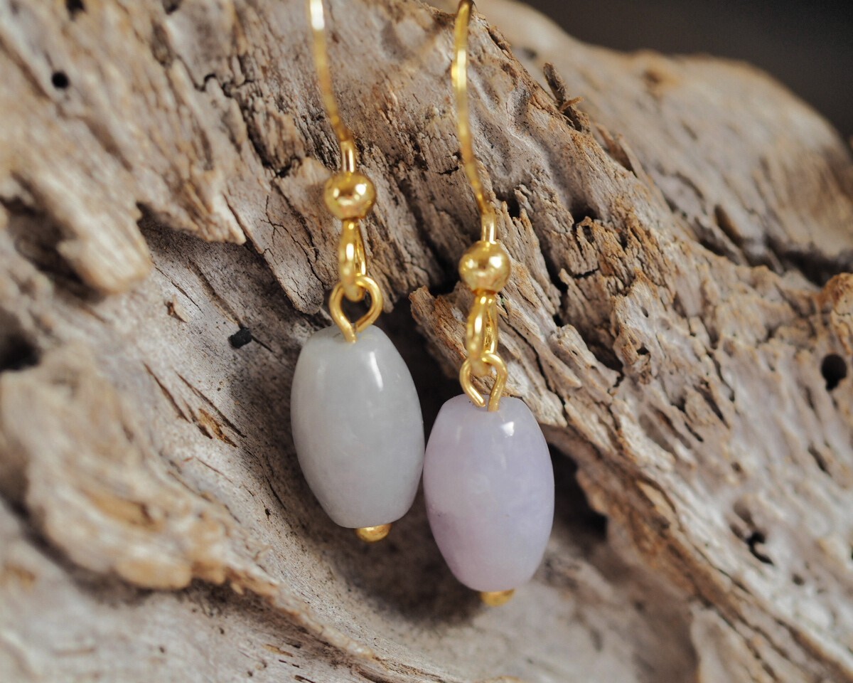 糸魚川翡翠　管玉　ピアス　天然無処理ヒスイ　_画像7