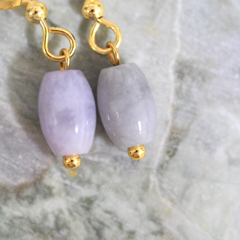 糸魚川翡翠　管玉　ピアス　天然無処理ヒスイ　_画像4