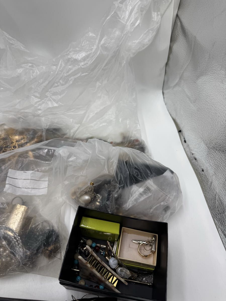 ¥ アクセサリー ネックレス ブローチ 指輪 イヤリング リング タイピン ブレスレット など まとめ売り_画像5