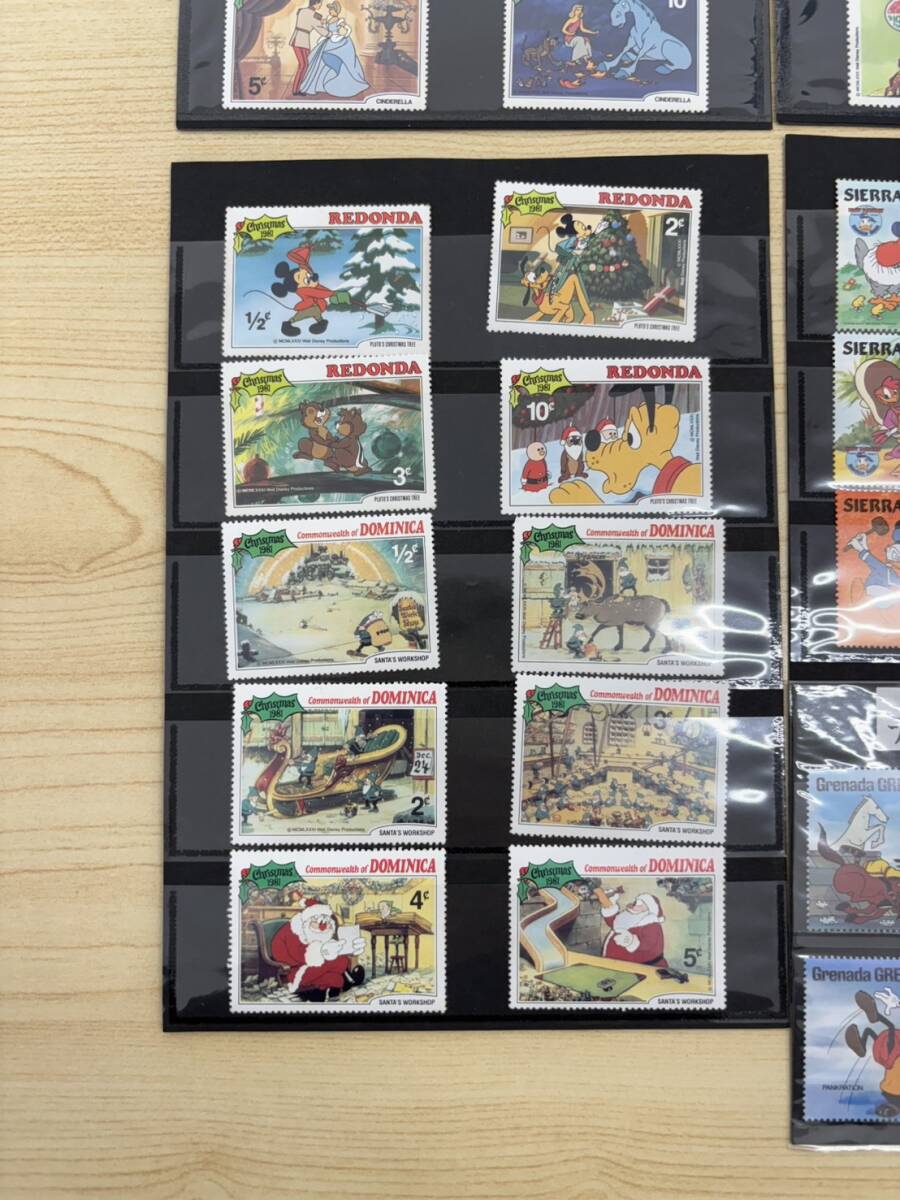 海外ディズニー 切手コレクション ミッキー ミニー ドナルドダック ピノキオ シンデレラ サンタクロース クリスマス 外国切手 ヴィンテージ_画像4