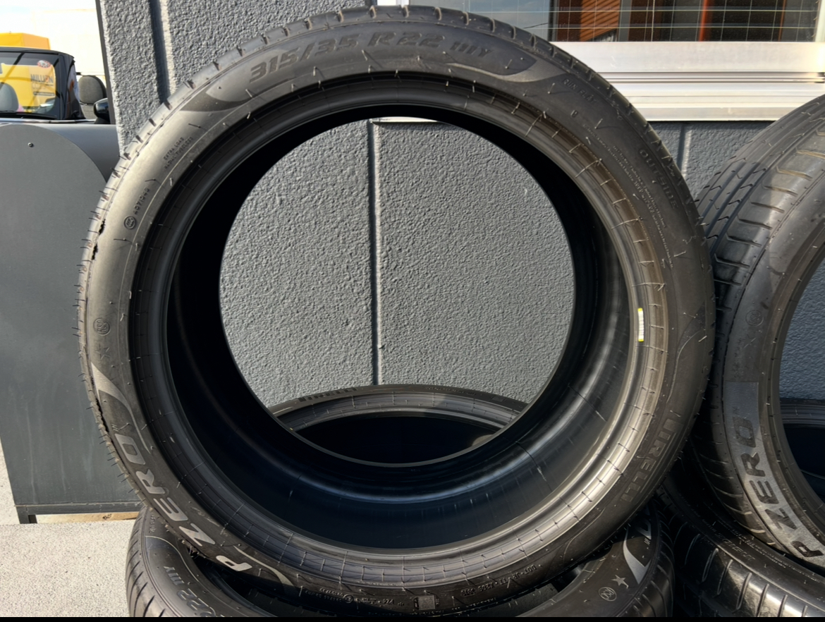 【BMW承認ランフラット】275/40R22 107Y 315/35R22 111Y 4本 夏タイヤ《ピレリ　P　ZERO》 X7　XMなど_画像3