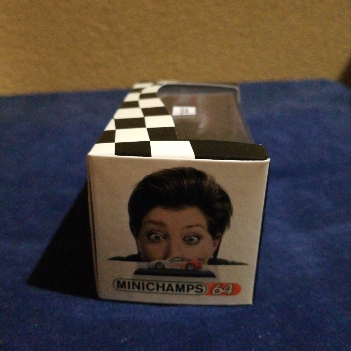 MINICHAMPS 1/64 ポルシェ 934 (55GT)_画像4