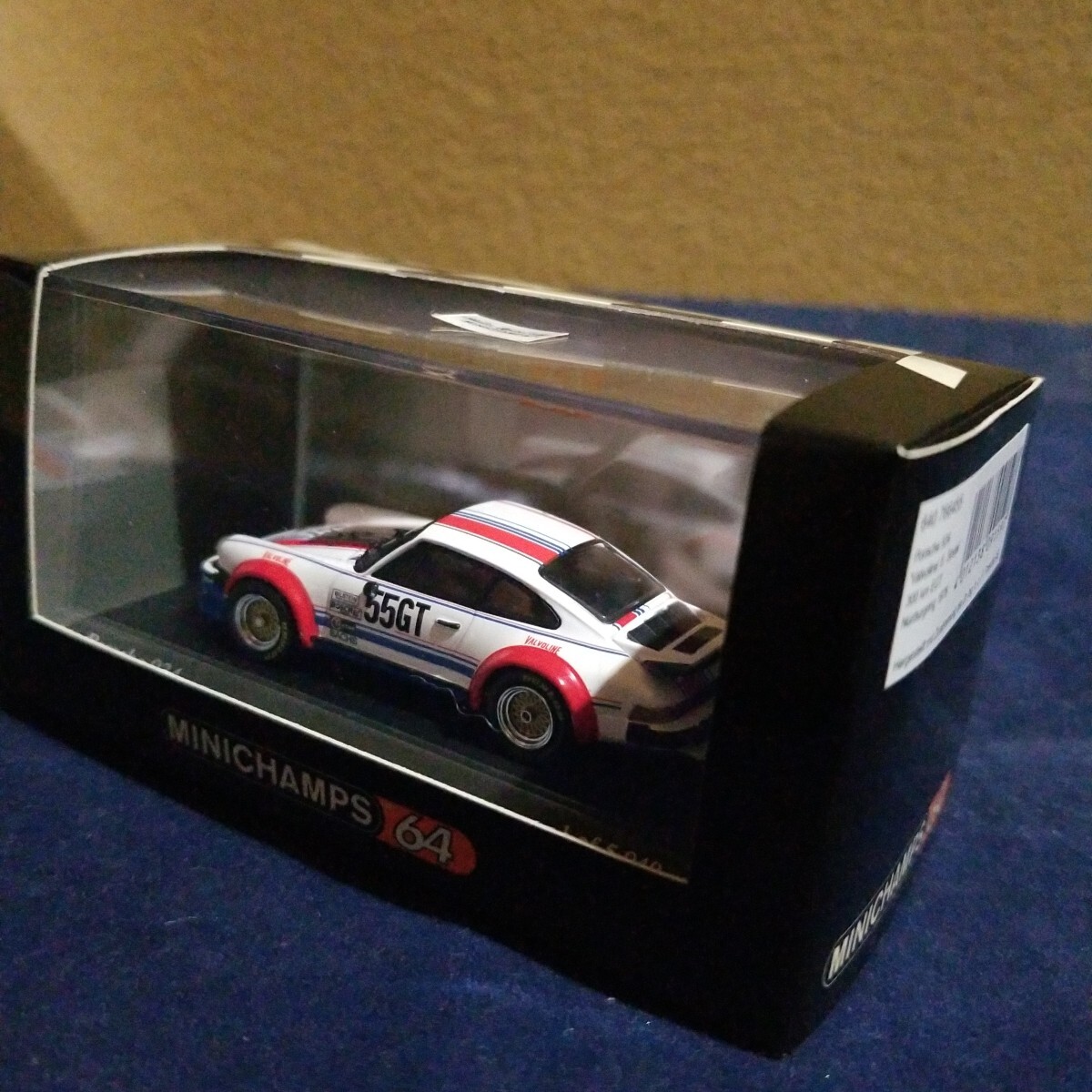 MINICHAMPS 1/64 ポルシェ 934 (55GT)_画像6