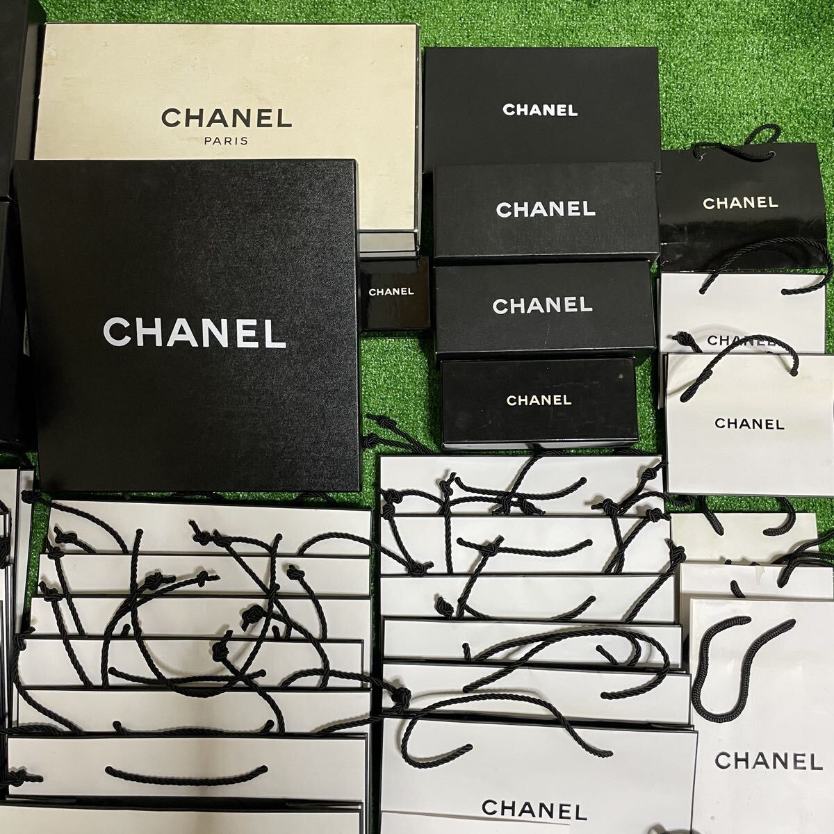 10/28 2 CHANEL シャネル 40点以上 大量 まとめ 美品 空箱 紙袋 限定品_画像3