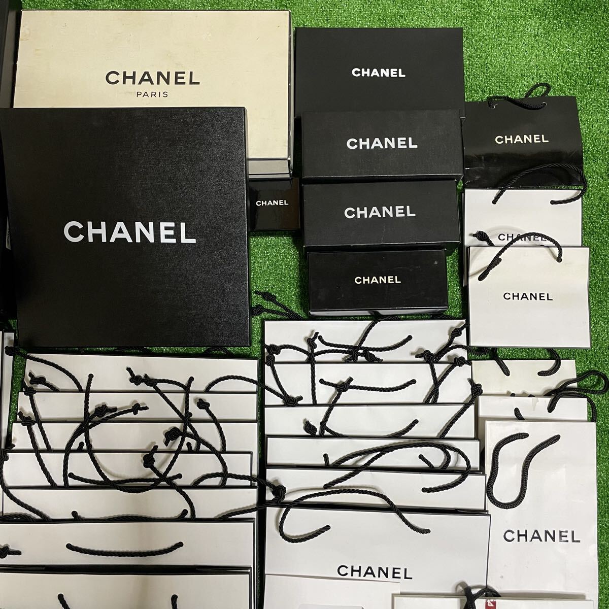 10/28 2 CHANEL シャネル 40点以上 大量 まとめ 美品 空箱 紙袋 限定品_画像4