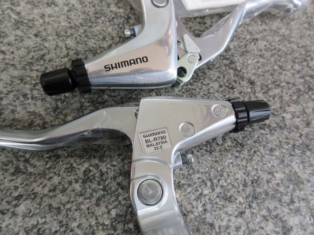 シマノブレーキレバー左右セット BL-R780 シルバー ロード/クロス兼用 未使用品_画像3