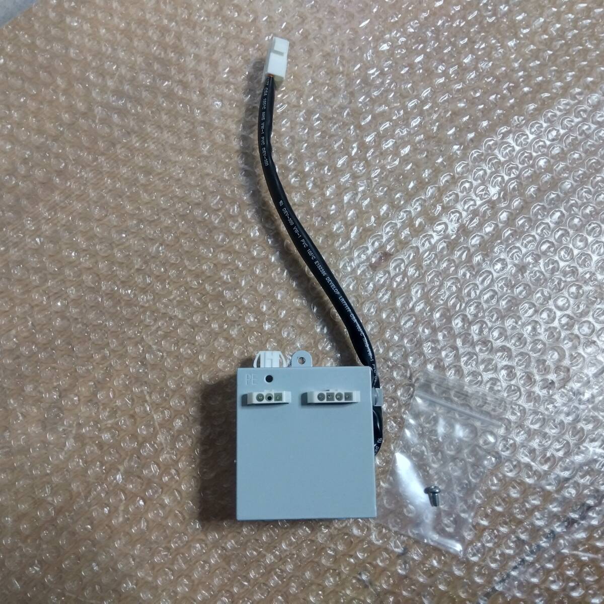 FUJIOH 富士工業 BDR系 レンジフード 2速用 配線ボックス ヒューズ / 電源ボックス 修理部品 換気扇部品 レンジフード部材_画像1