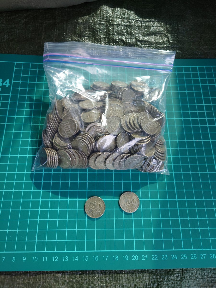 稲100円銀貨☆まとめて300枚☆古銭☆売り切り_画像3