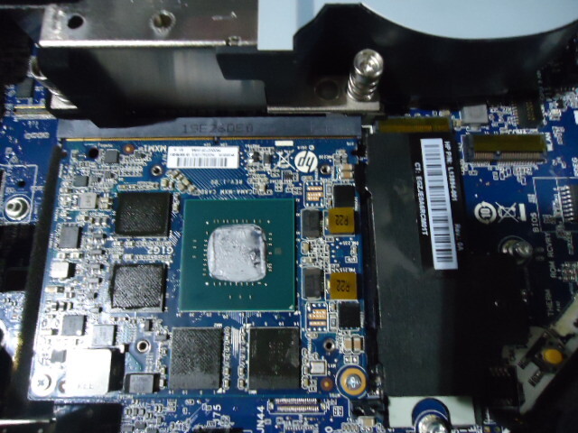 7094★HP Z2 Mini G４Workstation TPC-F115-DM-230 Xeon E-2144G SSD/無 メモリ/16GB　BIOS確認_画像4