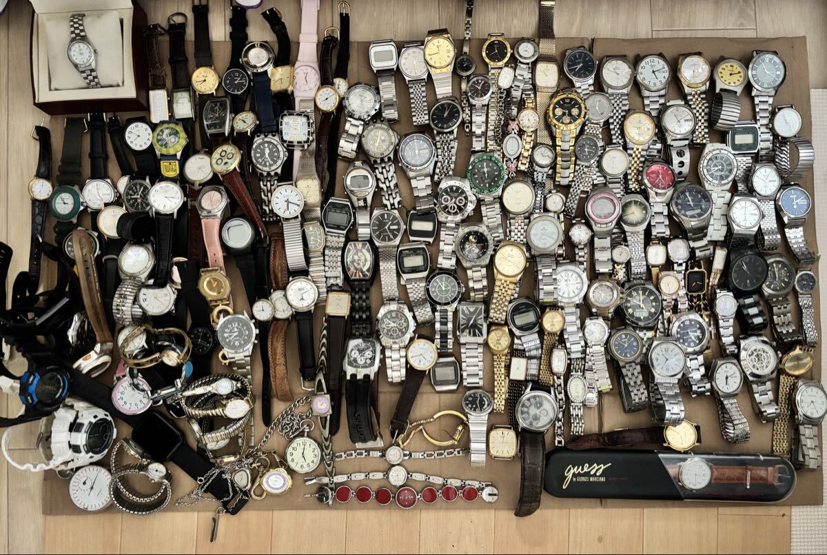 腕時計 RADO/ Nivada/COGU/SEIKO/CITIZEN /CASIO/ 他色 まとめて（200）点 レディース メンズ 大量腕時計 自動巻き 手巻き ジャンク_画像1