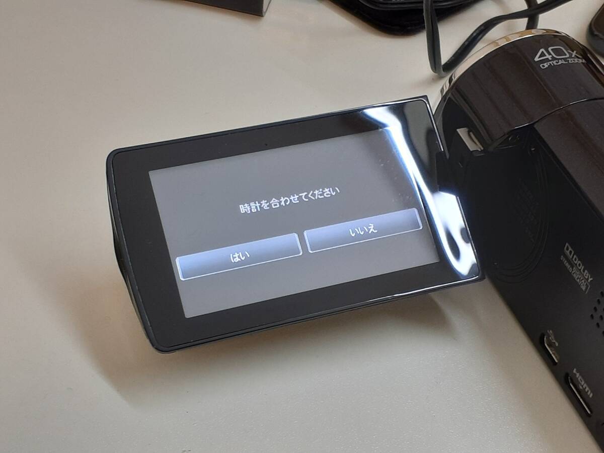 JVCケンウッド　エブリオGZ-HM280　ビデオカメラ ダブルSDカードスロット箱、取説、予備バッテリー、ケーブル 美品　通電確認済み_画像2