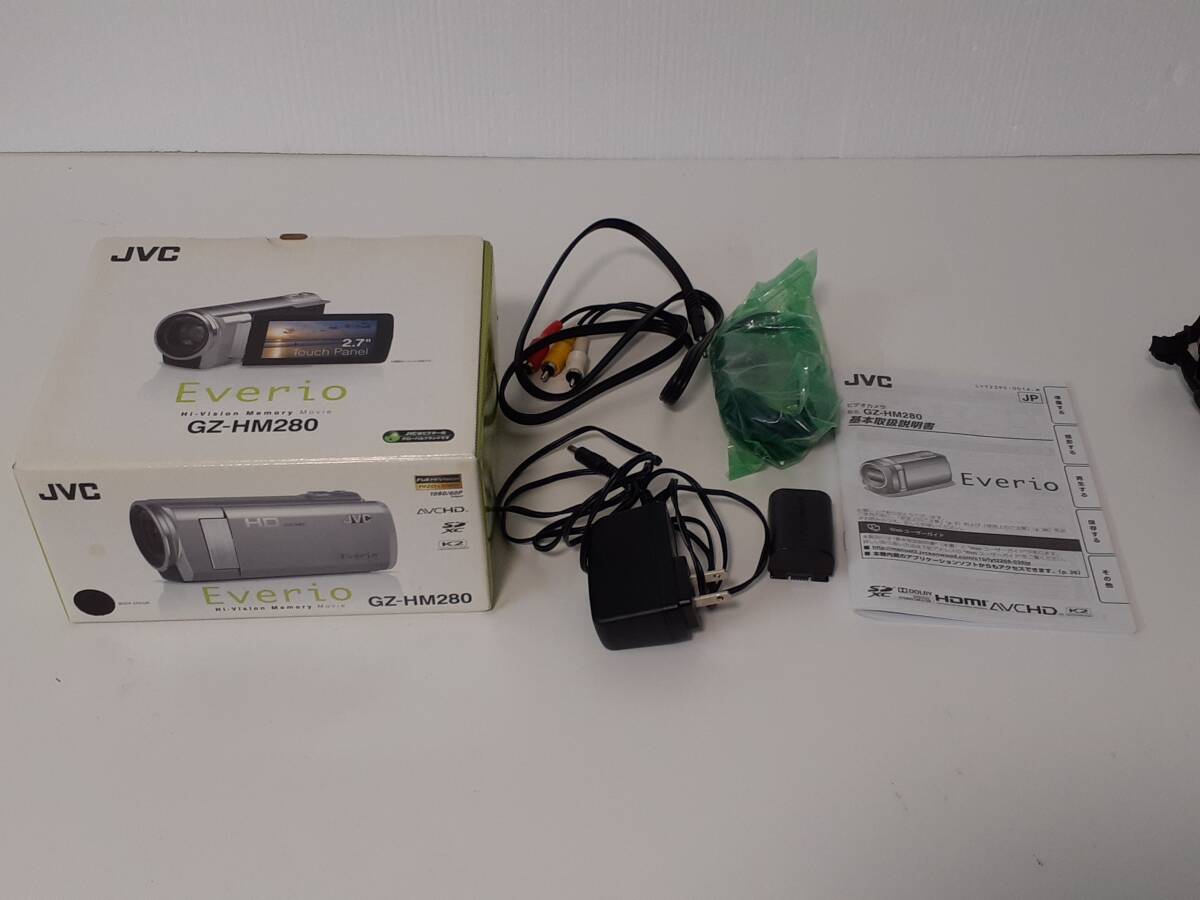 JVCケンウッド　エブリオGZ-HM280　ビデオカメラ ダブルSDカードスロット箱、取説、予備バッテリー、ケーブル 美品　通電確認済み_画像4