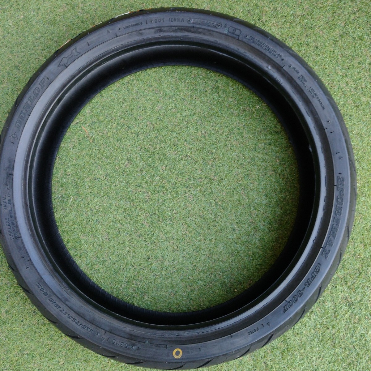 GPR-300 DUNLOP SPORTMAX 110/70/17 GPR300 110/70R17 新品未使用 新品保管品 GPR300F GPR-300F　ダンロップ　2023製造　54H_画像7