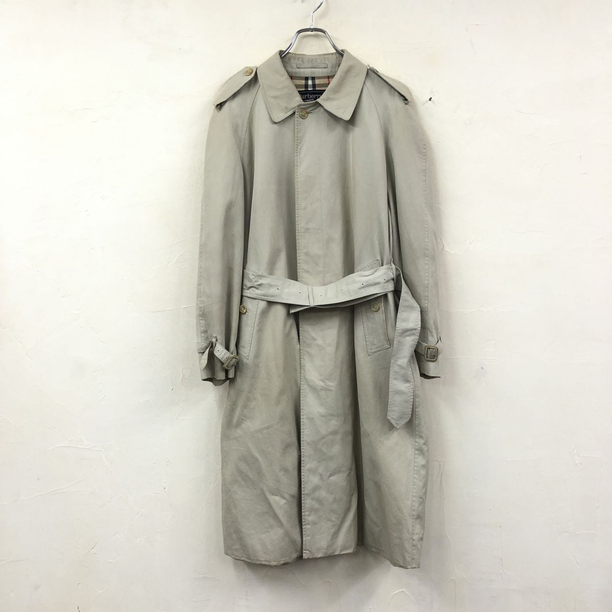 2O3197-G-N◆ Burberrys バーバリーズ トレンチコート ロング 比翼 エポレット ヨーク ウエストベルト バックスリット ◆ ライトベージュ_画像2