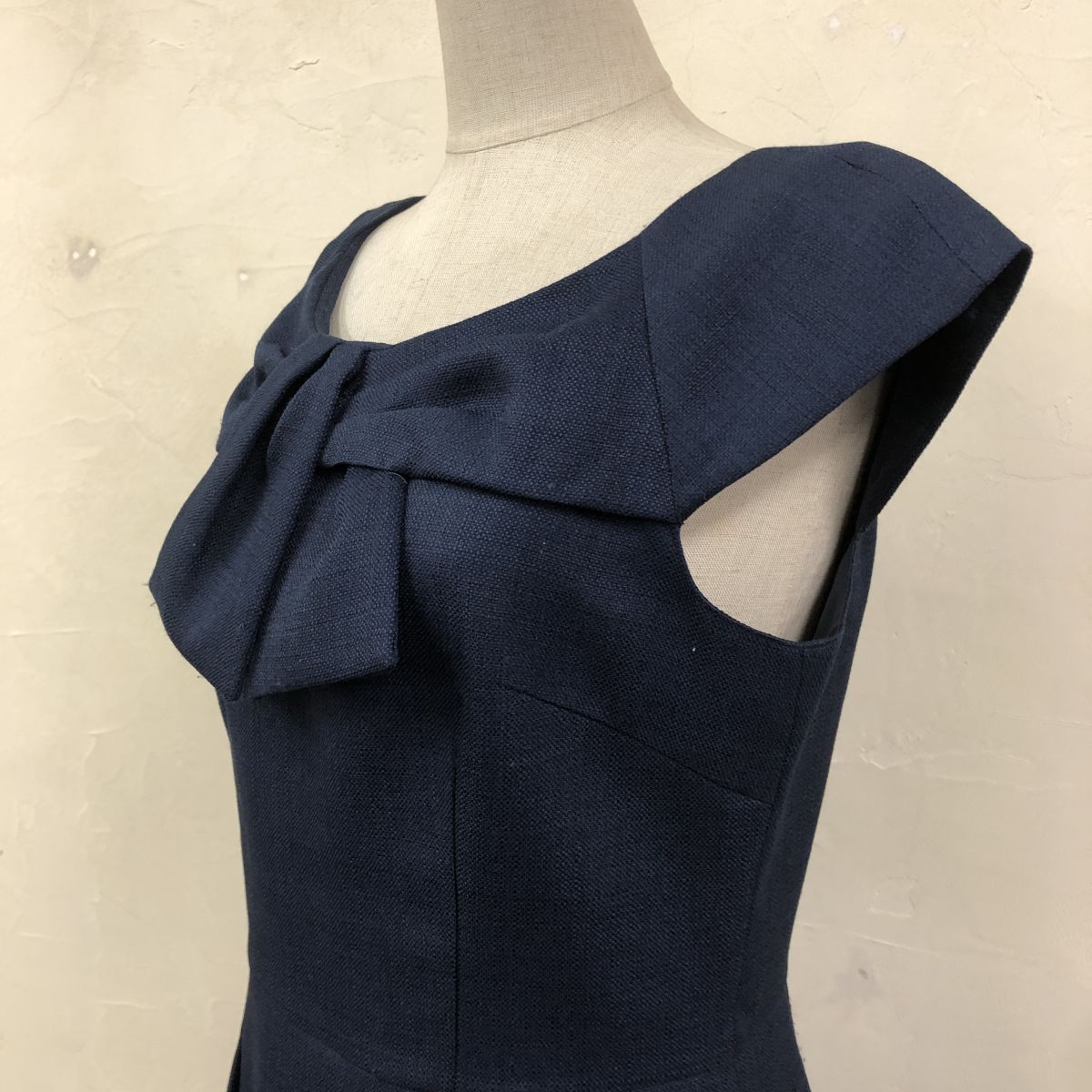 2N1547-Y◆Apuweiser-riche アプワイザーリッシェ ノースリーブワンピース リボン 裏地あり 膝上丈 レディース ◆size1 ネイビー ポリ_画像5