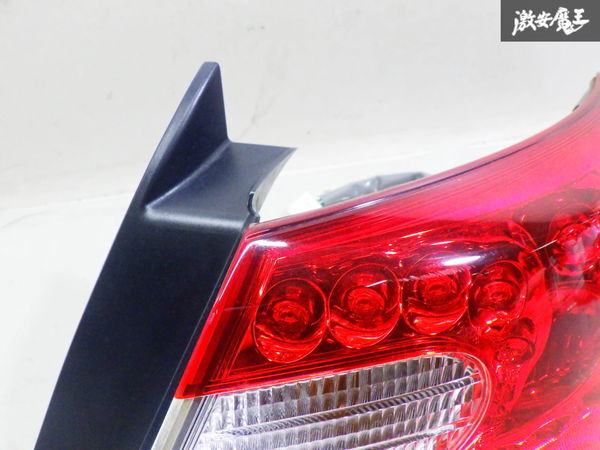 【破損無し！】日産純正 Y51 シーマ 後期 LED テールライト テールランプ 右 右側 運転席側 STANLEY P8641 HY51 フーガ_画像3