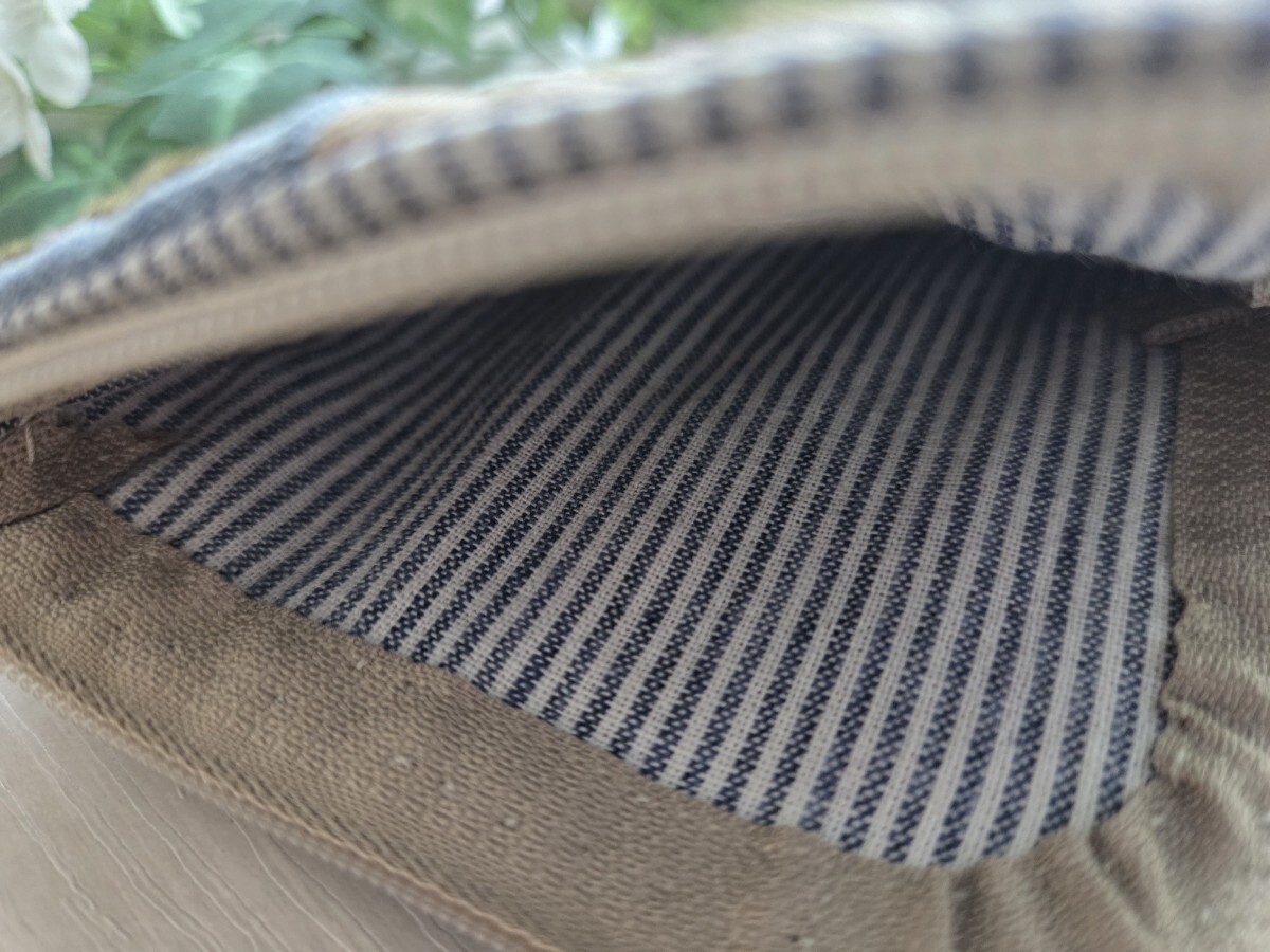 ♪大人可愛いミニポーチ★両面立体花刺繍★デニム・綿麻生地★たて10cm×よこ10cm★小銭入れ・カード入れ・小物入れ_画像6